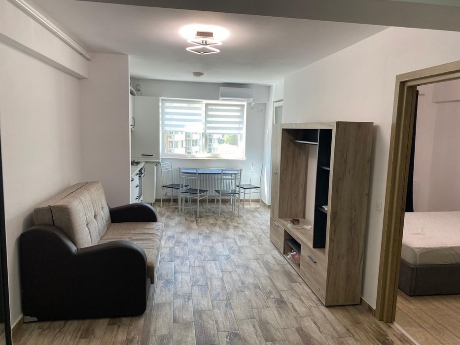Apartament de închiriat cu loc de parcare