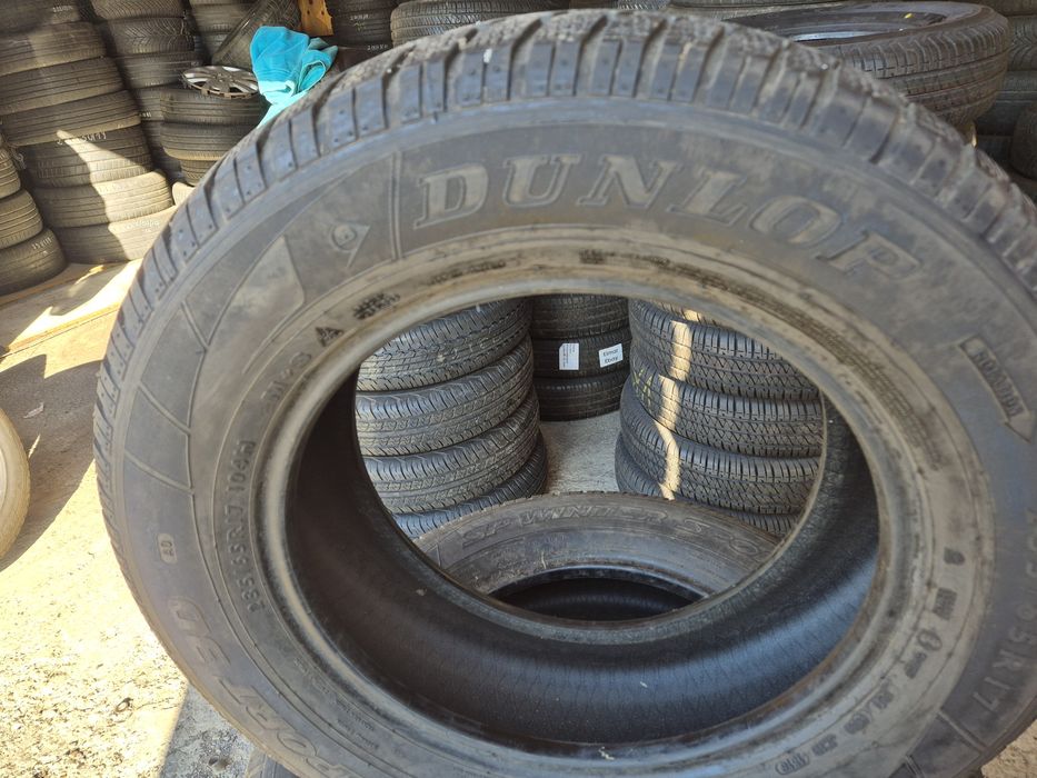 De vanzare anvelope 235 65 17 Dunlop M+S