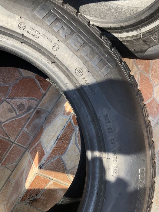 225 60 17 Pirelli de iarna