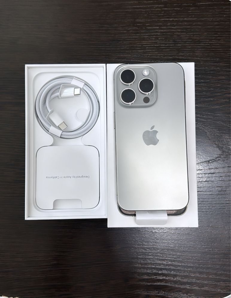 iPhone 15 Pro с гарантией