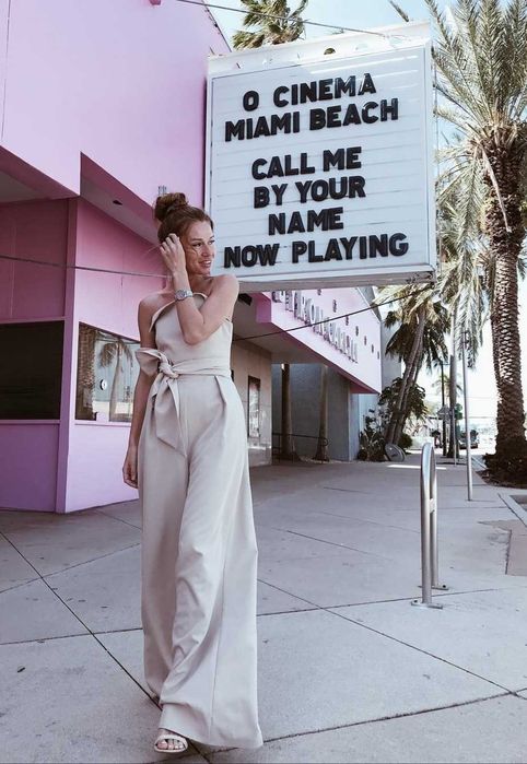 Salopetă elegantă (Pakhtusova) – roz pal (nude), mărimea S