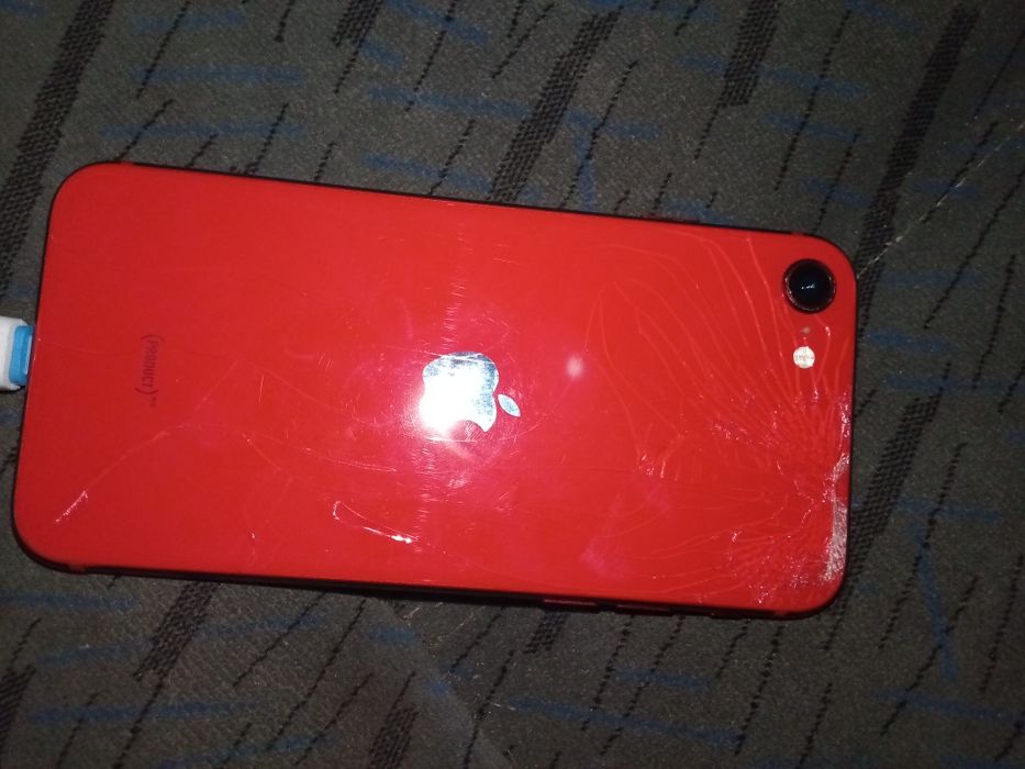 Айфон se 128 Гб срочно