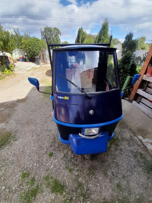 Ape50 piaggio cu un far
