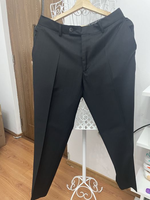 Costum de  bărbați mărimea L