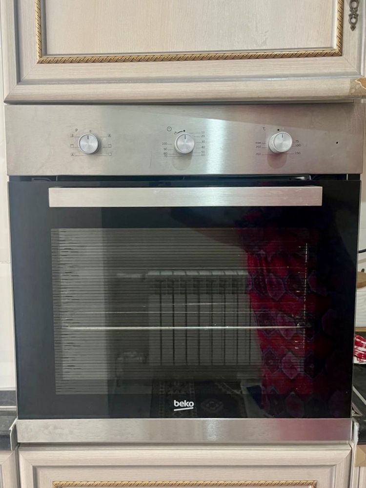 Продается встроенная духовка Beko