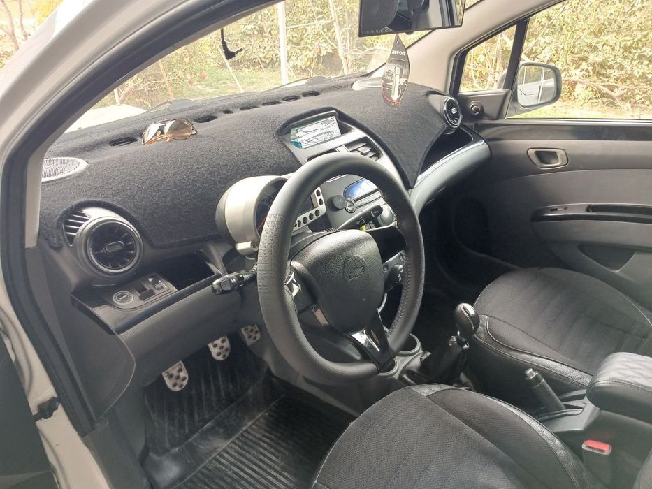 Spark idealni 2 pozitsiya