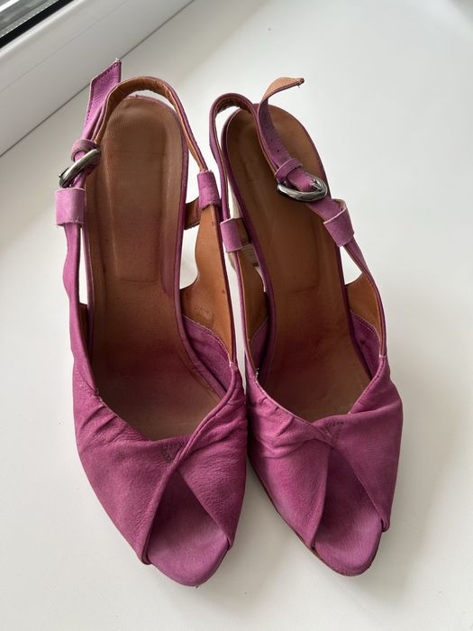 Босоножки кожаные шикарные 40 размера