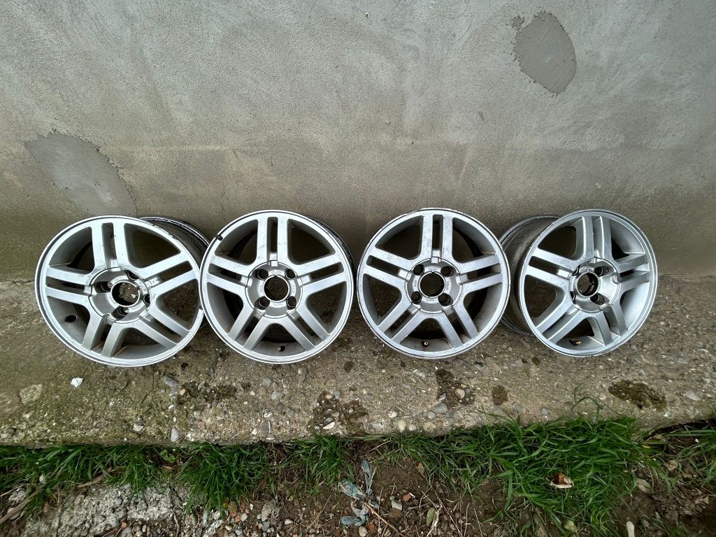 Vând set jante Ford focus 15 inch