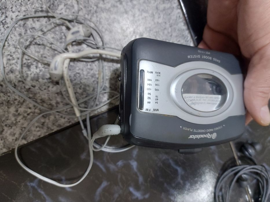 walkman Roadstar cu radio casetofon