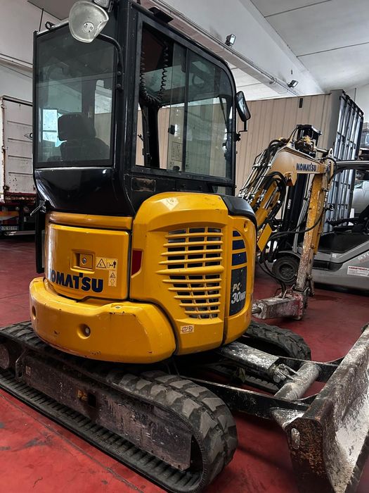 Komatsu pc30mr-5