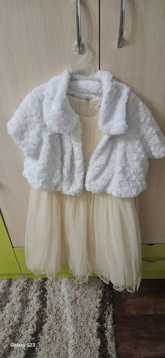 Продаётся платье на девочку