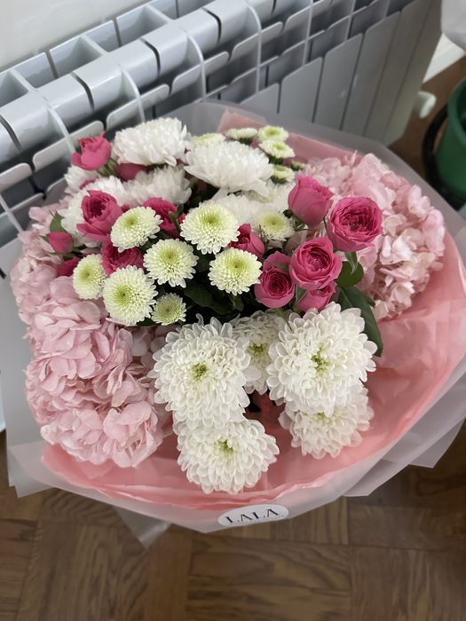 Цветы ( гортензия, хризантема,кустовые розы)