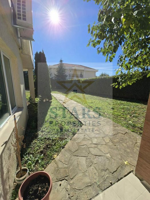 двустаен обзаведен