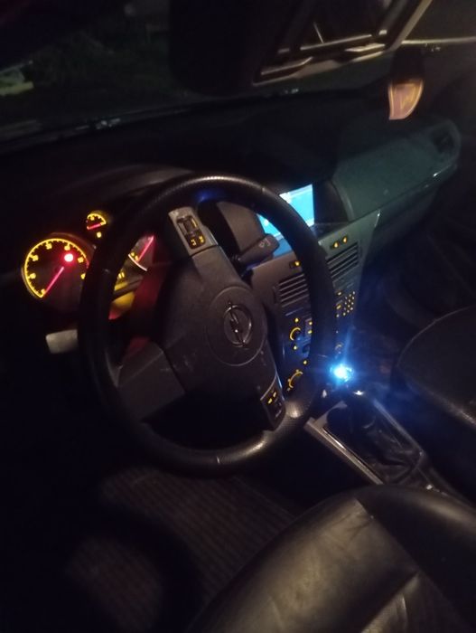 Vând Opel Astra H