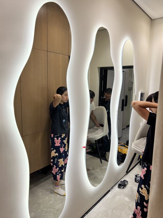 Зеркало с подсветкой на заказ