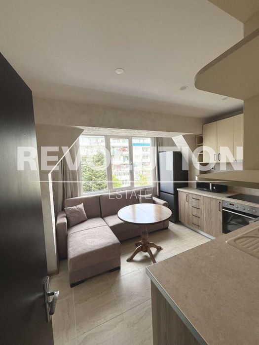 Дава се под наем Двустаен апартамент в Варна, Чайка - 50 кв.м за 600 € - Снимка #2