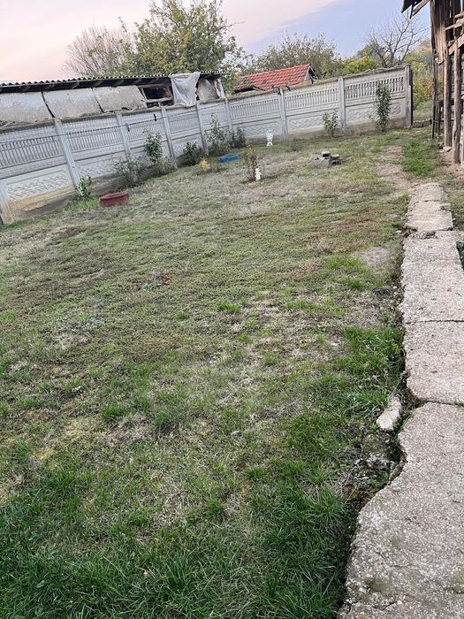 Casă de vânzare în comuna Leu