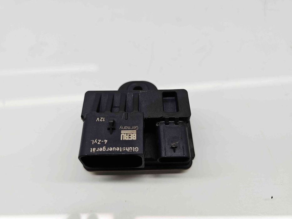 Releu  Bmw 1 (F20, F21) [Fabr 2011-2017] 8570087