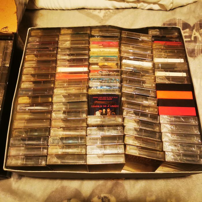 casete audio, cd-uri, viniluri muzică povești colinde cântări biserică