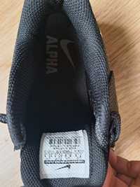 Бутонки Nike Alpha