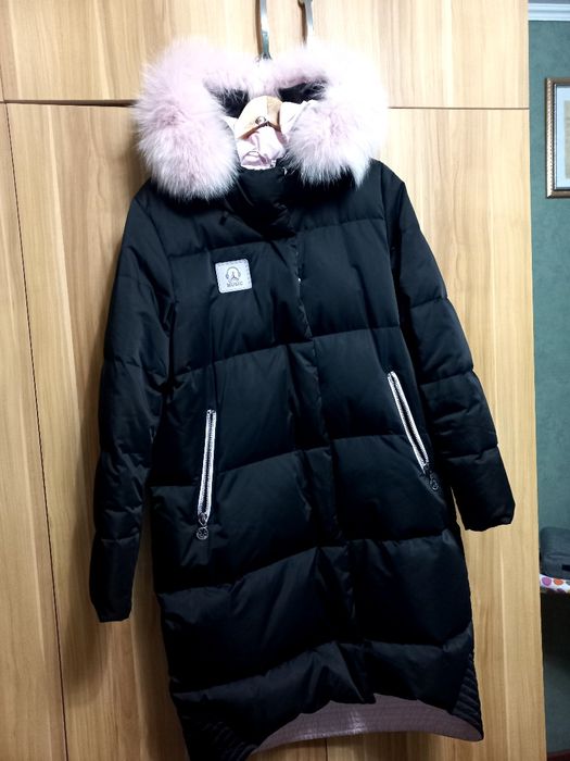 Продам пуховик Сканди зима с опушкой натуралка