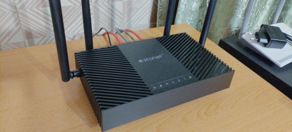 Двубандов гигабитов рутер Netis N6T AX1800, TR069, TR181