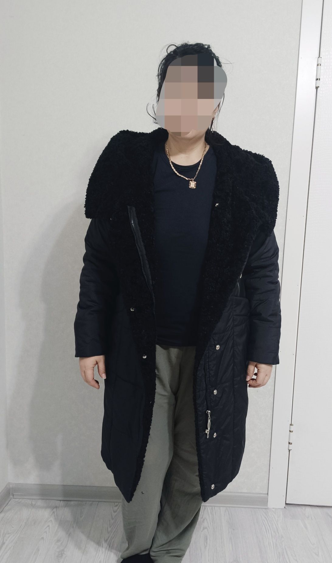Продам отлиный зимние пальто 50 р