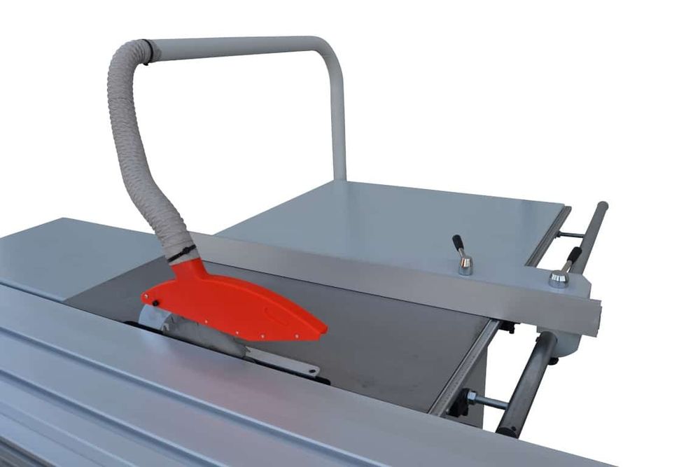 По заявка италиански ЧИСТО НОВ форматен циркуляр с карета на 3200 мм.