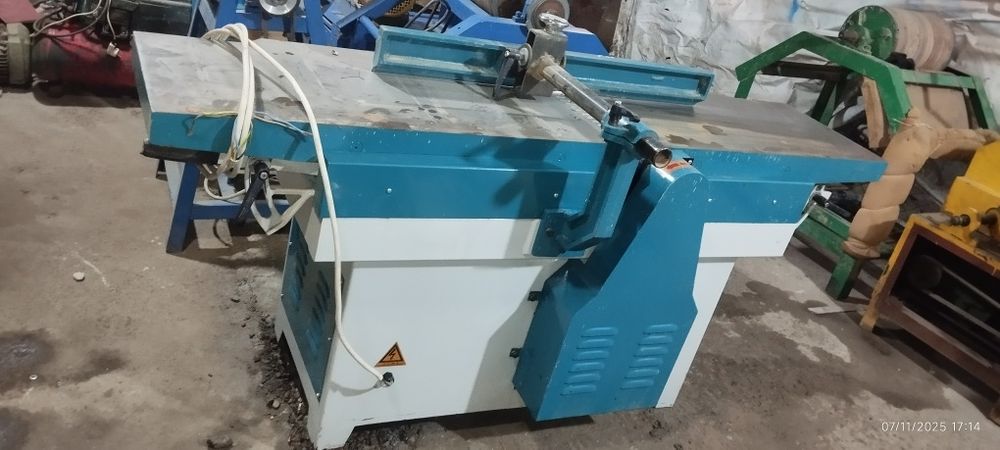 Фуганка сотилади рабоччи холатда ишлаб турган станок яхши холатда