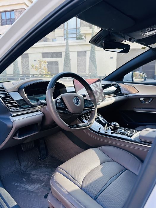 BYD Han Flegship full toza Sotiladi