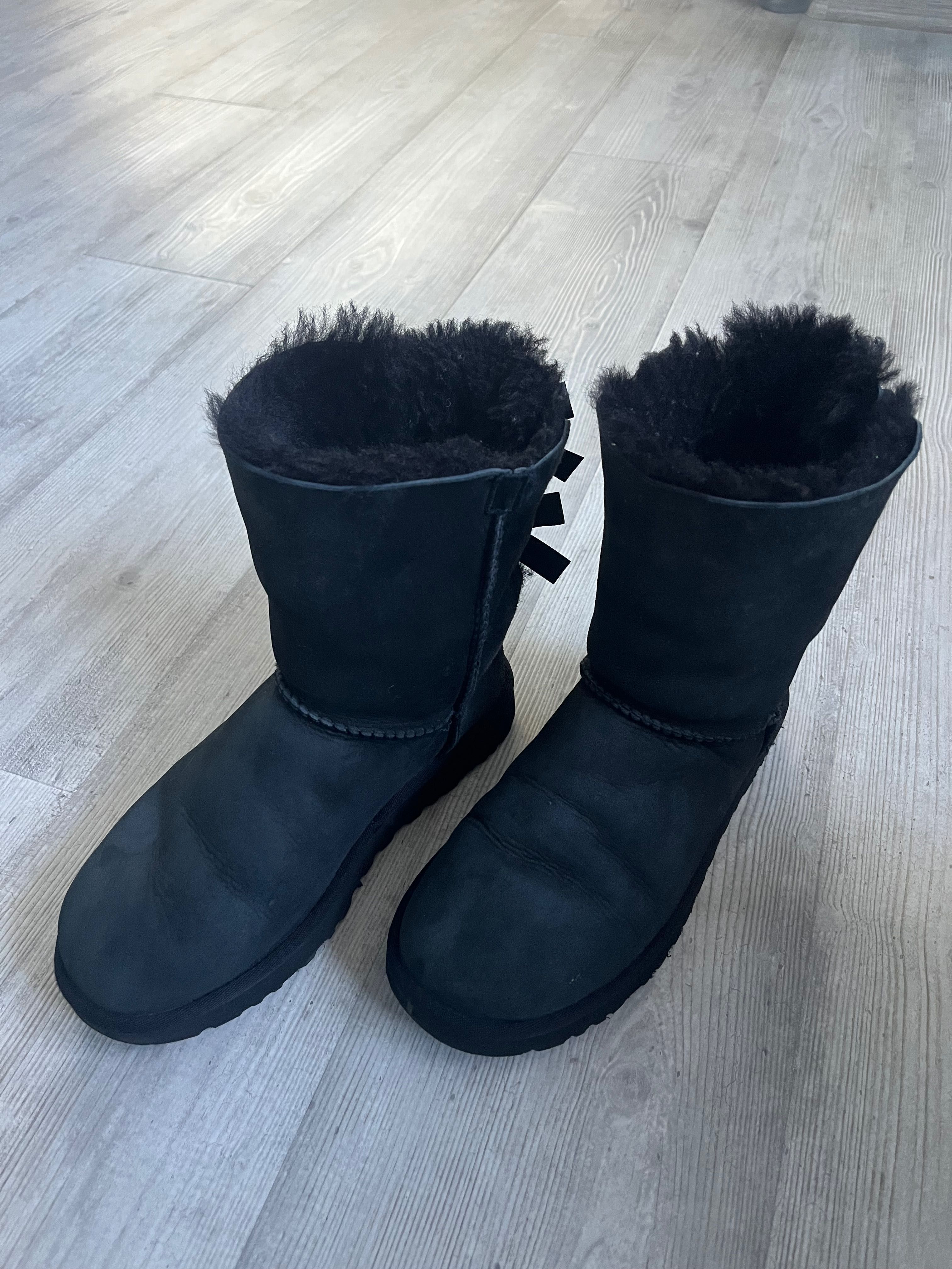 Ugg апрески черни