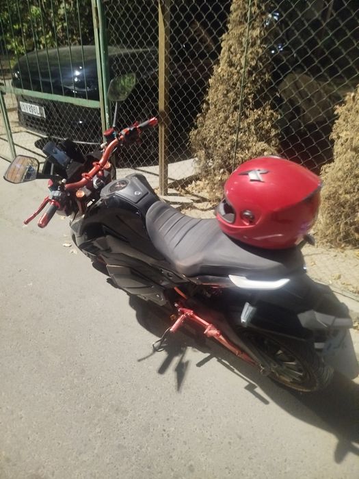 Motosikl  sotiladi 7.5mln