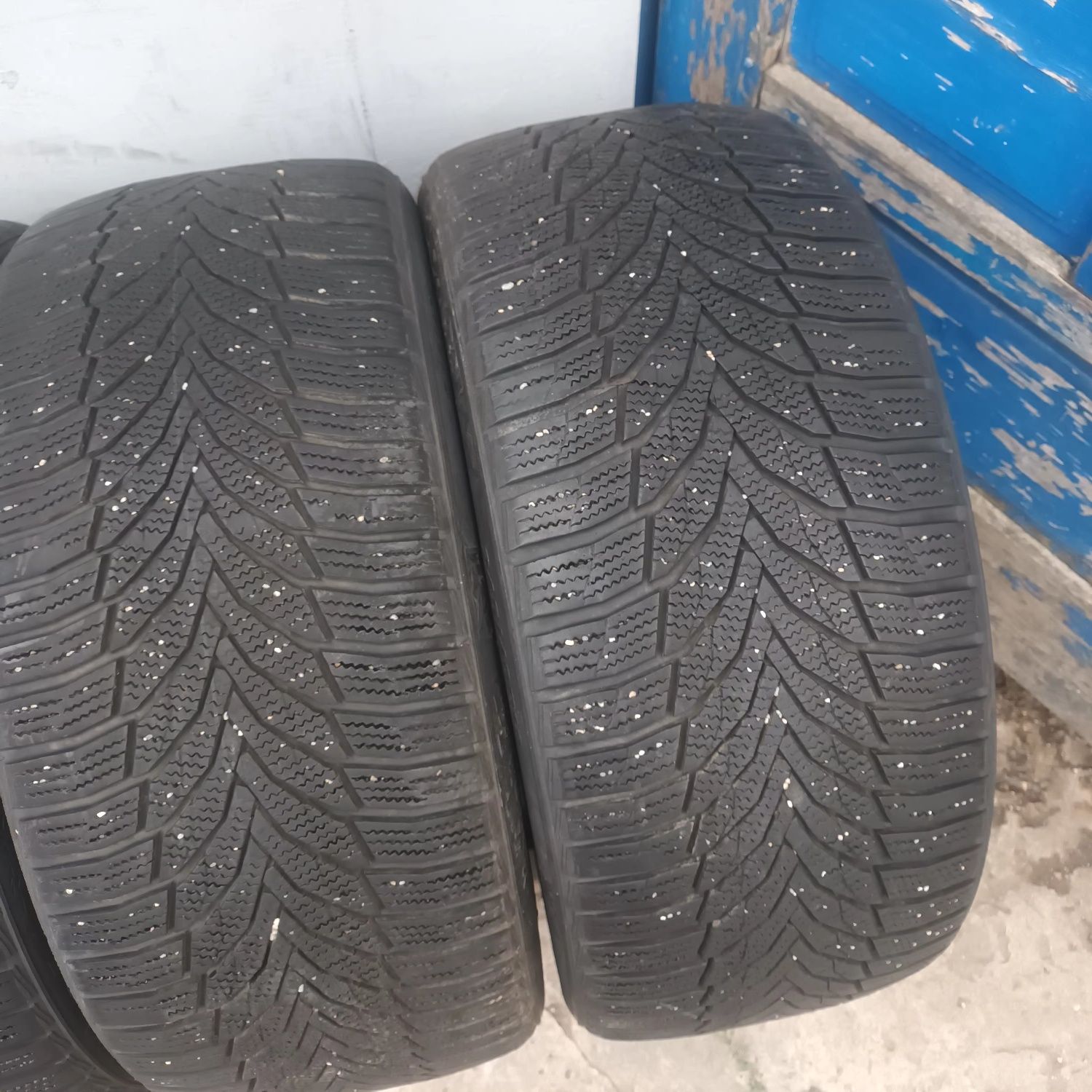 245 40 18 Nexen 4броя зимни дот 2020г