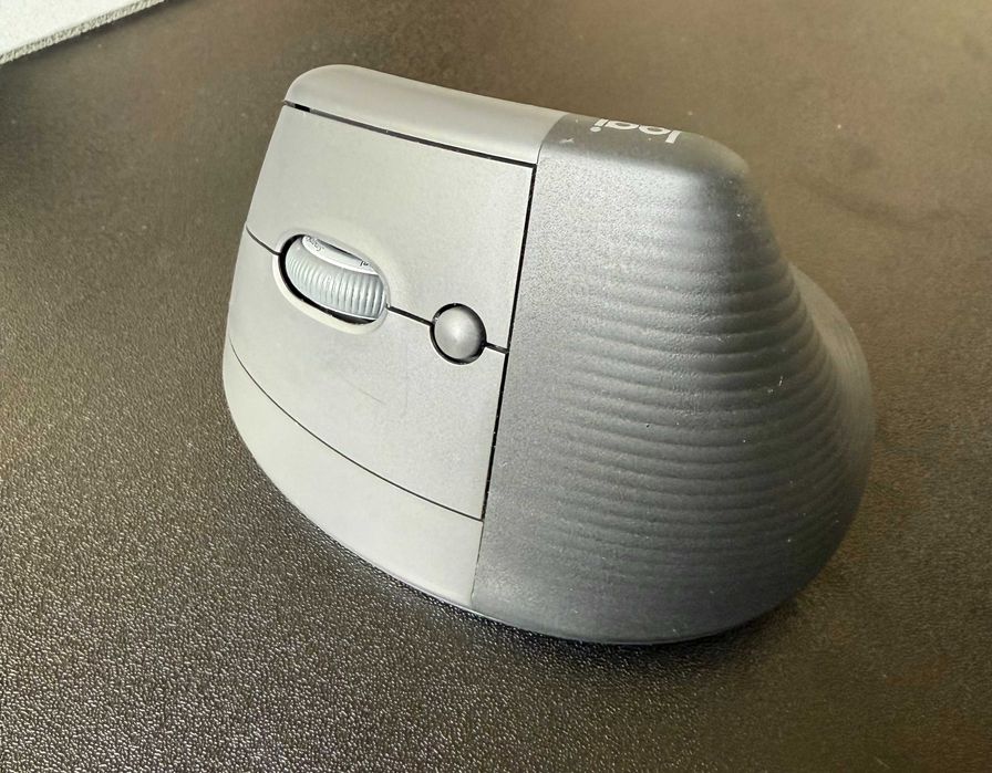 Ергономична мишка Logitech Lift Left Vertical, Graphite / Black