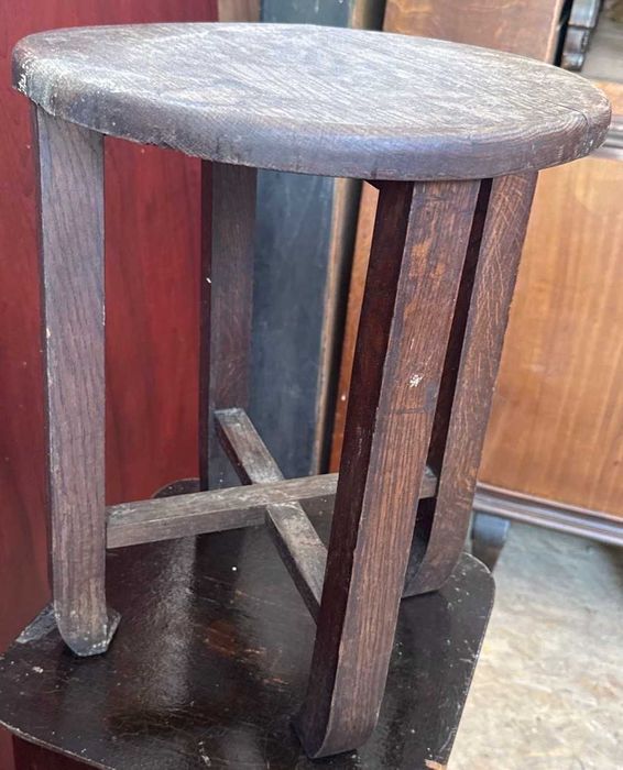 Taburet vintage din lemn masiv Stil ArtDeco; Scaunel