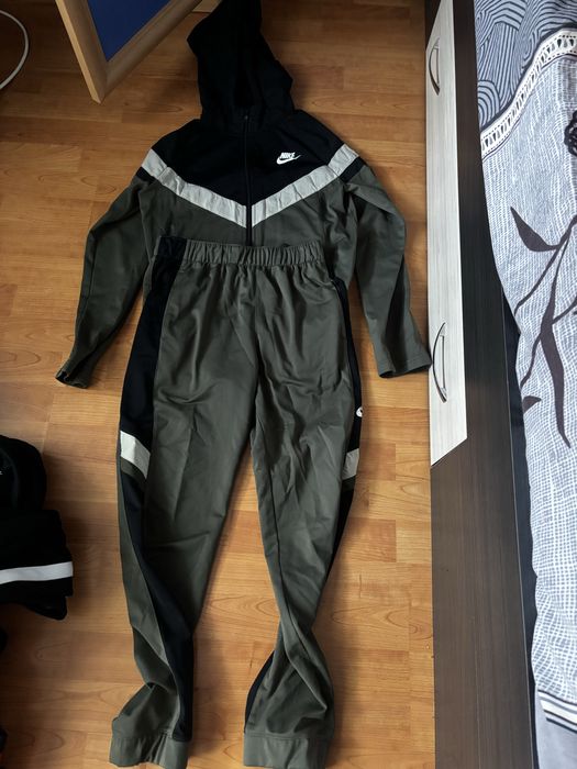 Детски Комплект горнище и долнище на Nike