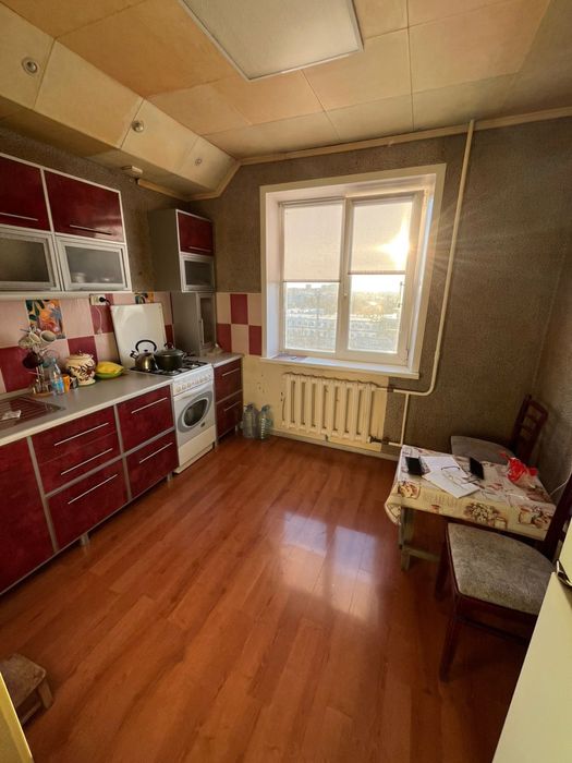 Продам 2 ком.квартиру р-н Достыка.