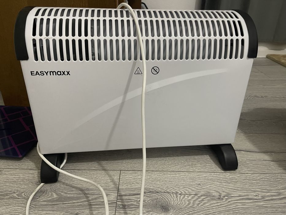Топлоконвектор EasyMaxx