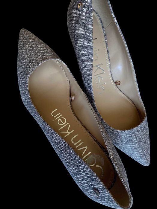 Токове Calvin Klein с нисък ток, размер 40