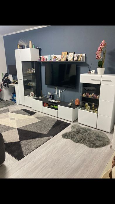 Închiriez apartament cu o camera