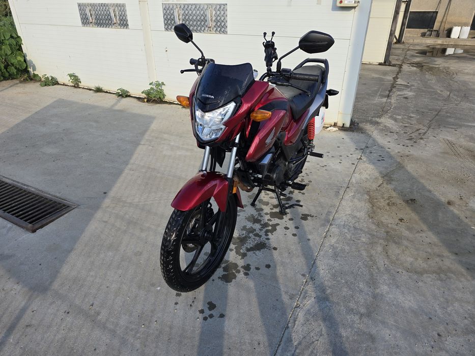 Honda CB125F 2023 impecabil