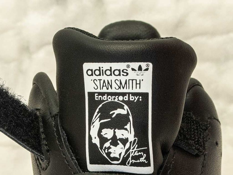 Детски маратонки от естествена кожа Adidas номер 22