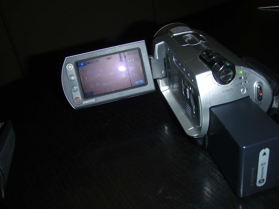 Acumulator extins camera video Sony NP-FH100