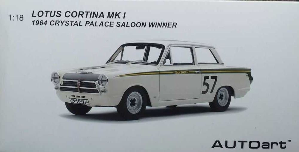 1:18 Autoart Lotus Cortina Jim Clark 1964 Crystal Palace