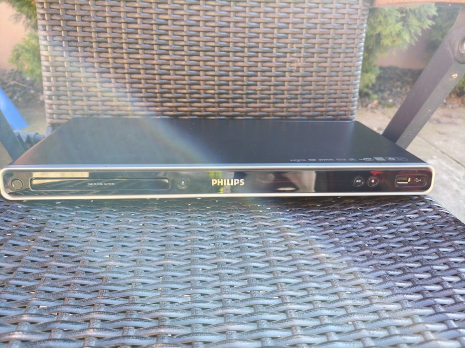 Vând dvd player Philips