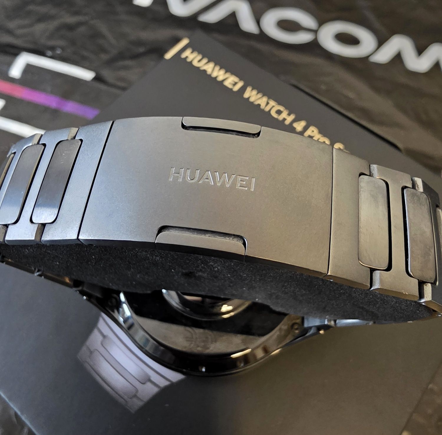КАТО НОВ 48mm Huawei Watch 4 Pro Space Edition VIVACOM Гаранция 2026г.