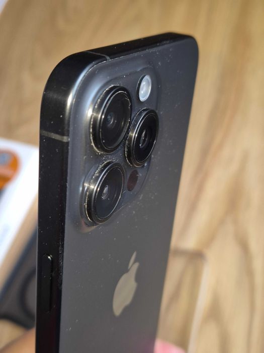 iPhone 15 Pro Max, Black Titanium, 256GB