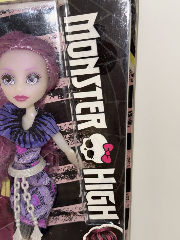 Кукла Monster High Ari Hauntington «First Day Of School».