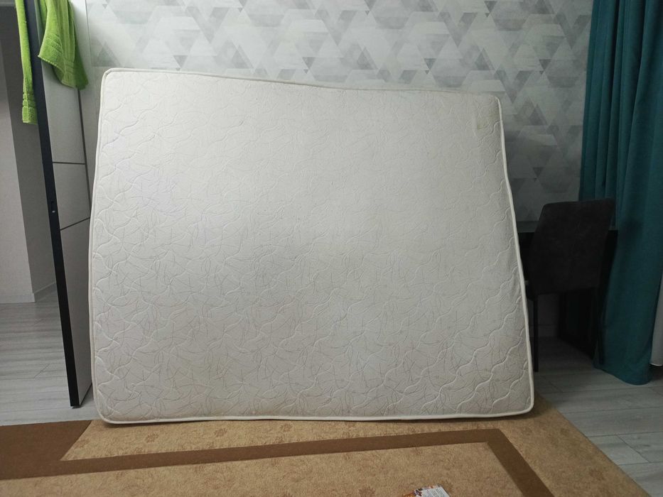 Матрас б/у 160*195 бесплатно