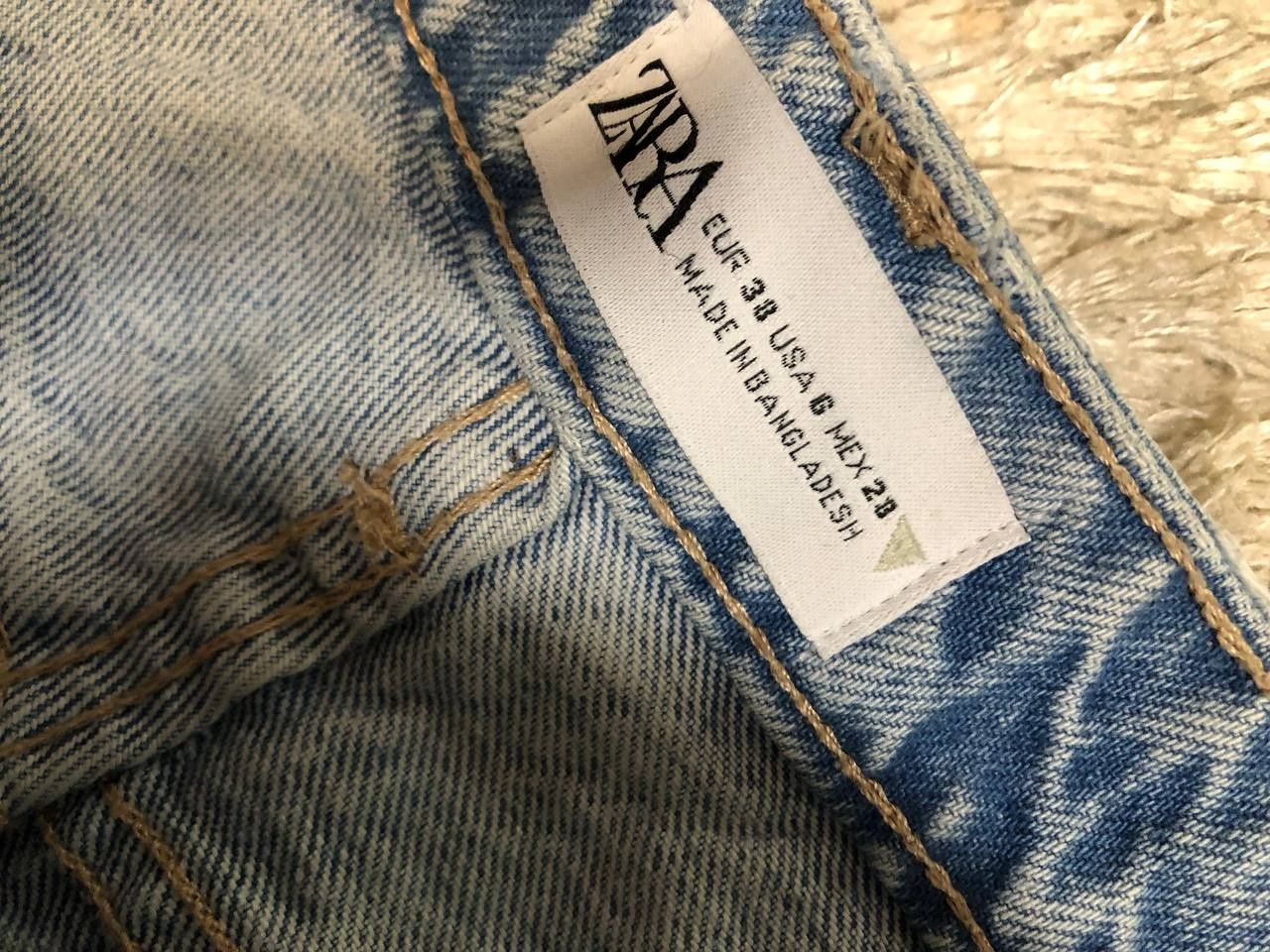 джинсы женские рванки Zara